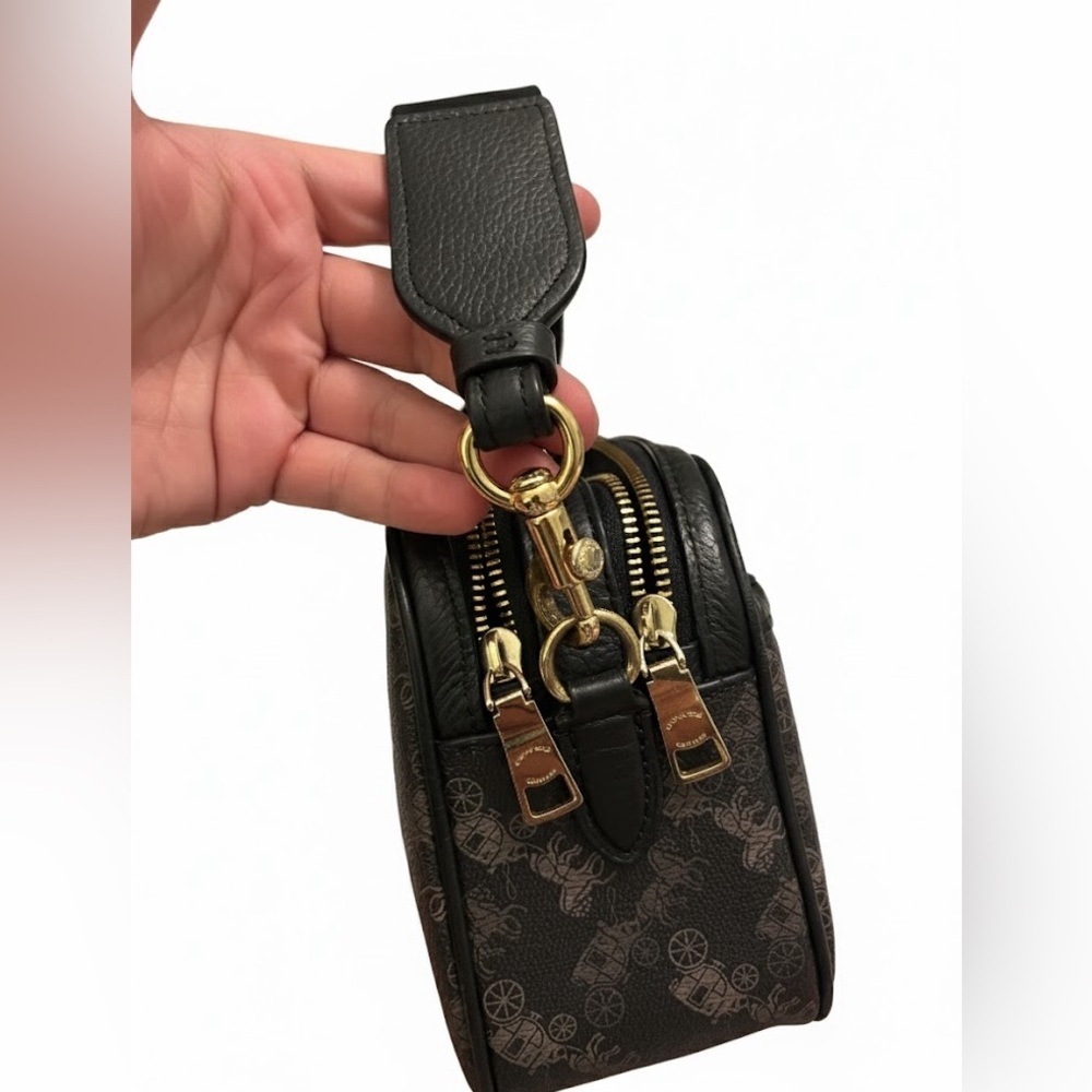 COACH Horse & Carriage Monogram Camera Crossbody Bag Black Brown Signature - Picture 7 of 10